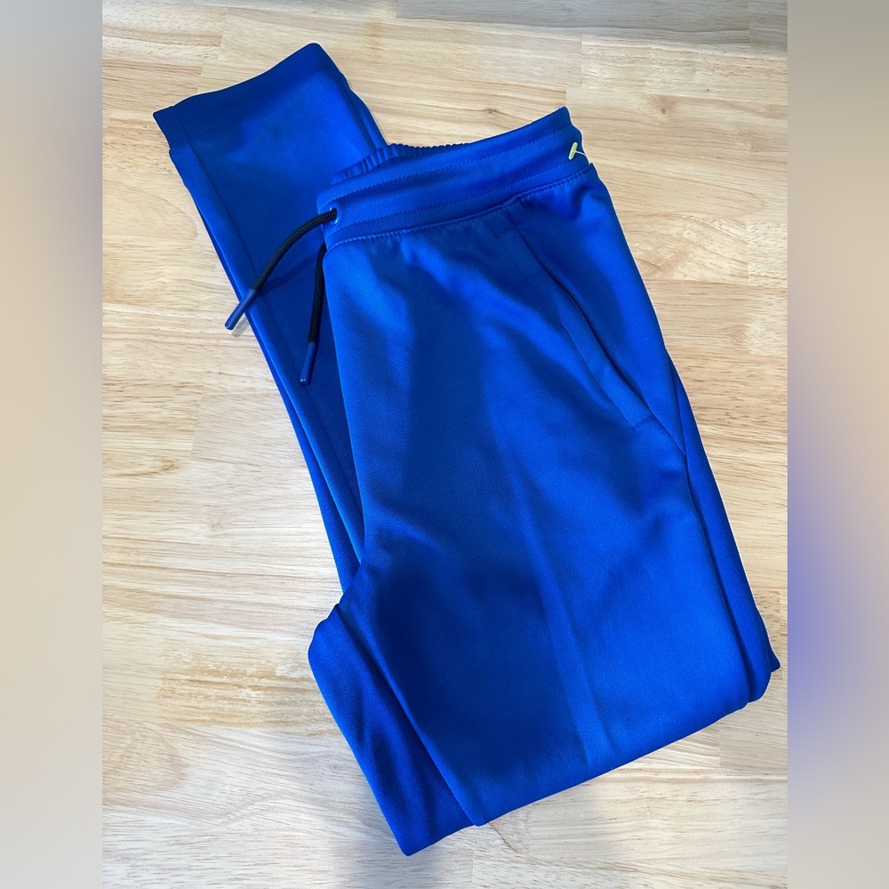 All in Motion Boys sweatpants in Royal Blue. New. Size M